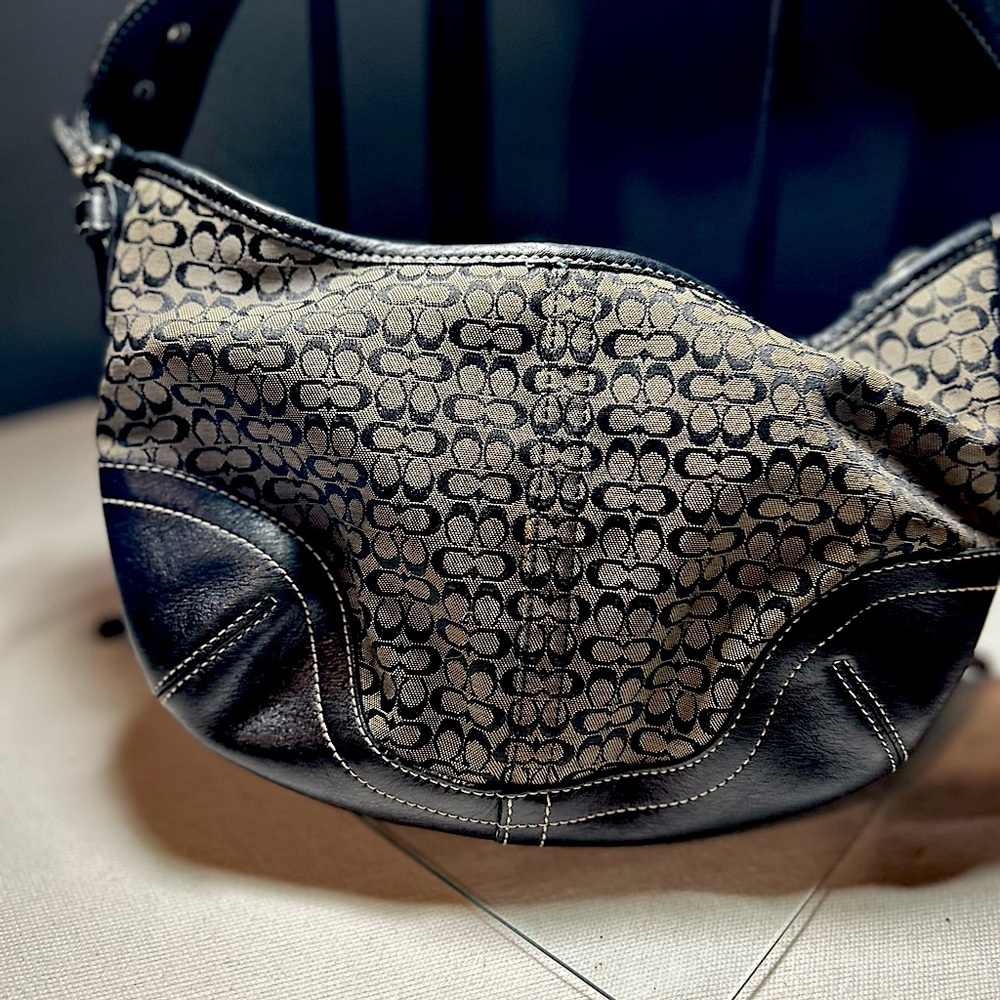 Coach Black and Tan Women's Hobo Bag